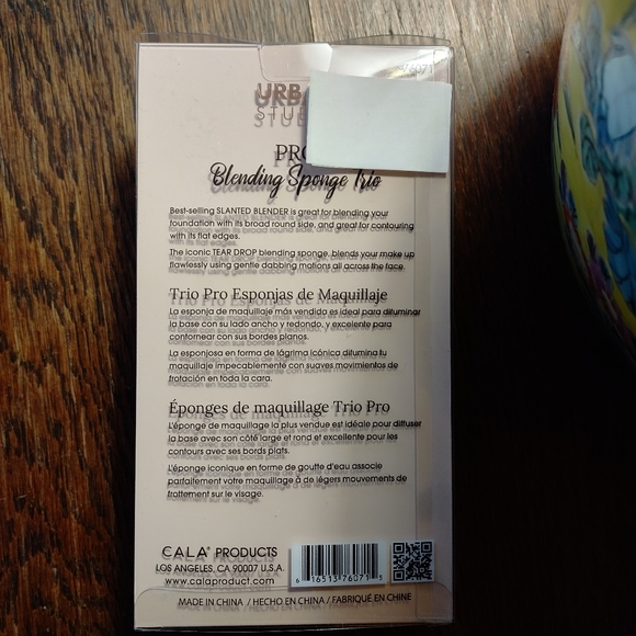 Urban Studio Pro Blending Sponge Trio - Picture 6 of 6